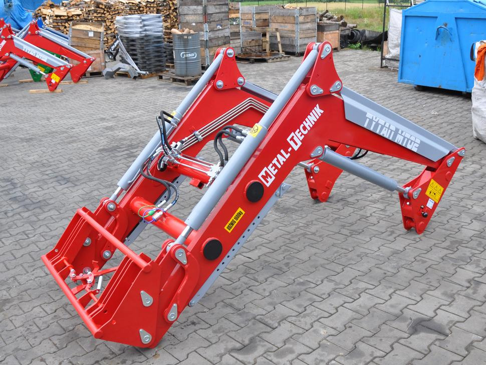 Cargador frontal para tractor para Implemento METAL-TECHNIK Frontlader / Front loader / Chargeur frontal / Caricatore frontale / Cargador fronta / Фронтальный погрузчик / Ładowacz czołowy Tytan MT-02: foto 12 Cargador frontal para tractor para Implemento METAL-TECHNIK Frontlader / Front loader / Chargeur frontal / Caricatore frontale / Cargador fronta / Фронтальный погрузчик / Ładowacz czołowy Tytan MT-02: foto 12