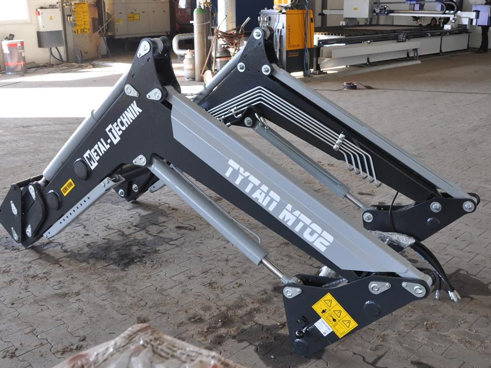 Cargador frontal para tractor para Implemento METAL-TECHNIK Frontlader / Front loader / Chargeur frontal / Caricatore frontale / Cargador fronta / Фронтальный погрузчик / Ładowacz czołowy Tytan MT-02: foto 9 Cargador frontal para tractor para Implemento METAL-TECHNIK Frontlader / Front loader / Chargeur frontal / Caricatore frontale / Cargador fronta / Фронтальный погрузчик / Ładowacz czołowy Tytan MT-02: foto 9