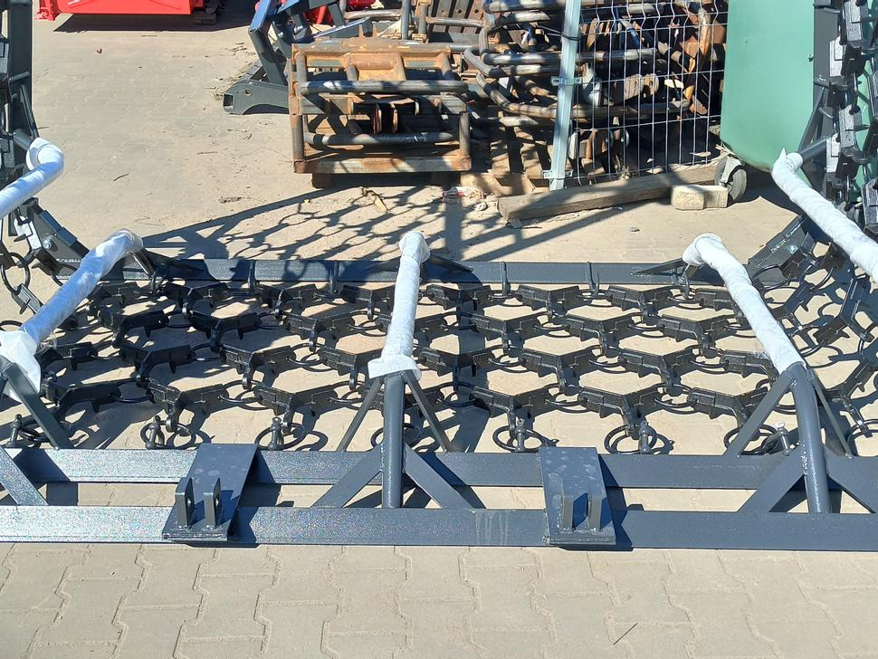 Rastra de cadenas Metal-Technik Wiesenegge / Meadow harrow / Herse de prairie / Strigliatrice / Lanza de prado / Полевая волокуша / Włóka łąkowa 6 m: foto 7 Rastra de cadenas Metal-Technik Wiesenegge / Meadow harrow / Herse de prairie / Strigliatrice / Lanza de prado / Полевая волокуша / Włóka łąkowa 6 m: foto 7