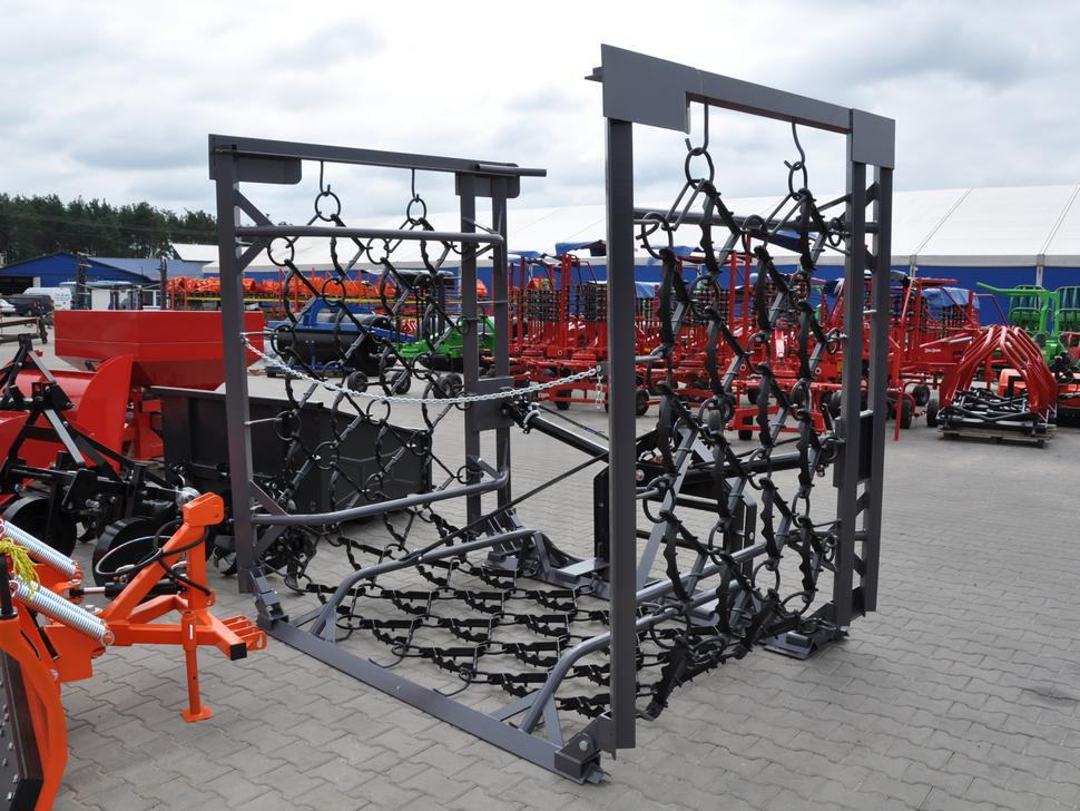 Metal-Technik Wiesenegge / Meadow harrow / Herse de prairie / Strigliatrice / Lanza de prado / Полевая волокуша / Włóka łąkowa 6 m - Rastra de cadenas: foto 1 Metal-Technik Wiesenegge / Meadow harrow / Herse de prairie / Strigliatrice / Lanza de prado / Полевая волокуша / Włóka łąkowa 6 m - Rastra de cadenas: foto 1