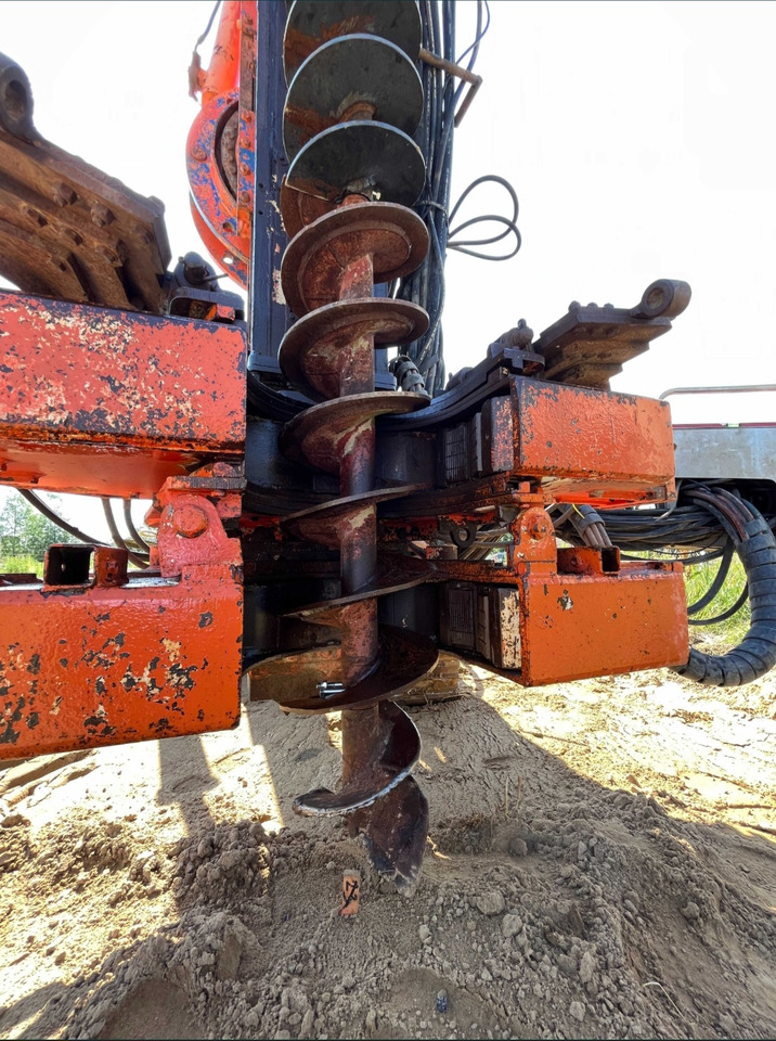 SOILMEC Sm 14 - Perforadora direccional horizontal: foto 4 SOILMEC Sm 14 - Perforadora direccional horizontal: foto 4