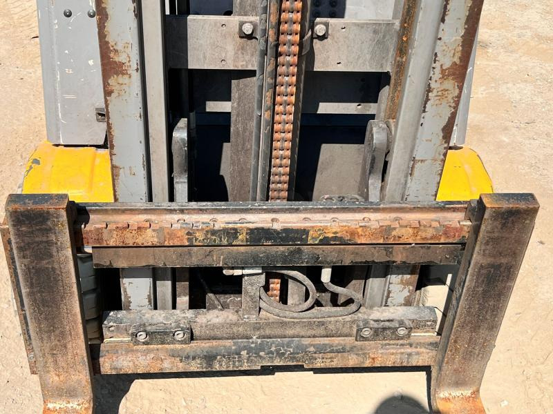 Jungheinrich EFG318 400ZZ Chariot élévateur électrique 1,8T - Carretilla elevadora eléctrica: foto 5 Jungheinrich EFG318 400ZZ Chariot élévateur électrique 1,8T - Carretilla elevadora eléctrica: foto 5