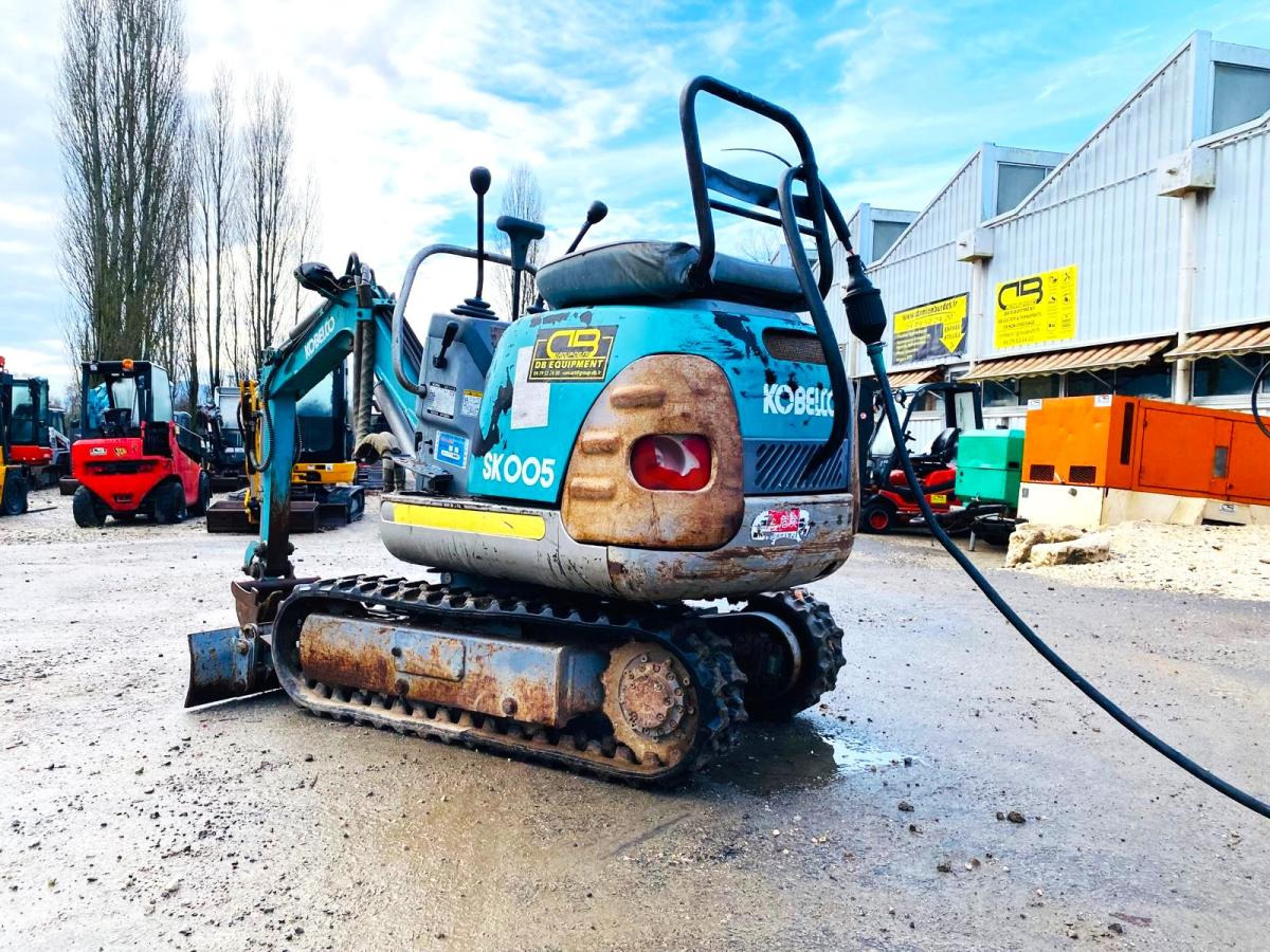 KOBELCO Mini pelle électrique SK007 - Miniexcavadora: foto 3 KOBELCO Mini pelle électrique SK007 - Miniexcavadora: foto 3