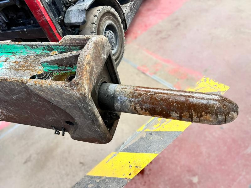 MONTABERT M900 BRH Marteau hydraulique pour 15-25T - Martillo hidráulico: foto 4 MONTABERT M900 BRH Marteau hydraulique pour 15-25T - Martillo hidráulico: foto 4