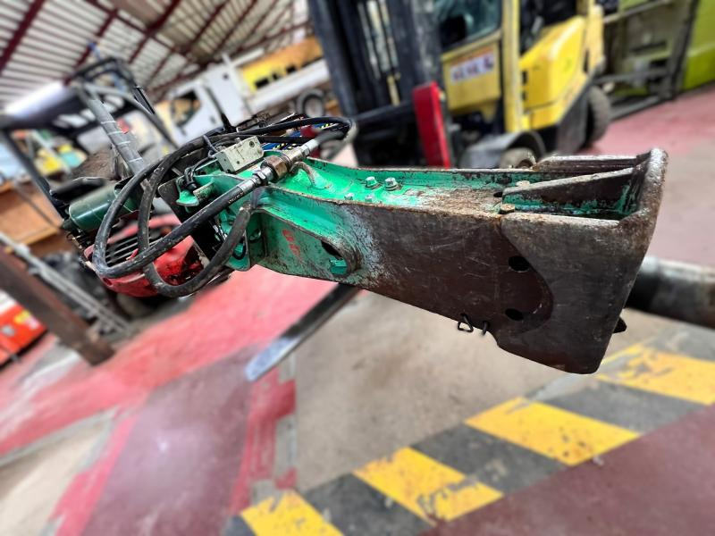 MONTABERT M900 BRH Marteau hydraulique pour 15-25T - Martillo hidráulico: foto 3 MONTABERT M900 BRH Marteau hydraulique pour 15-25T - Martillo hidráulico: foto 3