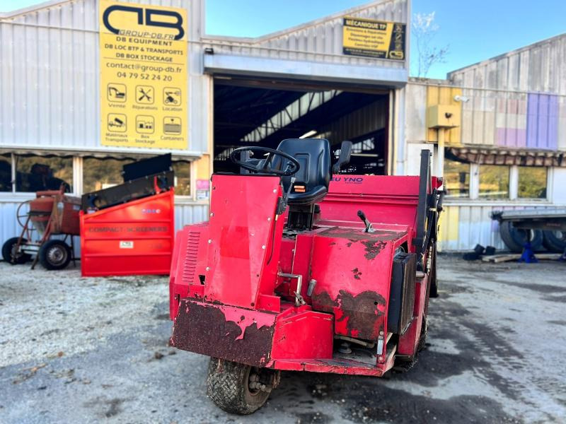 YNO 135-3 VEH Balayeuse diesel - Barredora vial: foto 1 YNO 135-3 VEH Balayeuse diesel - Barredora vial: foto 1