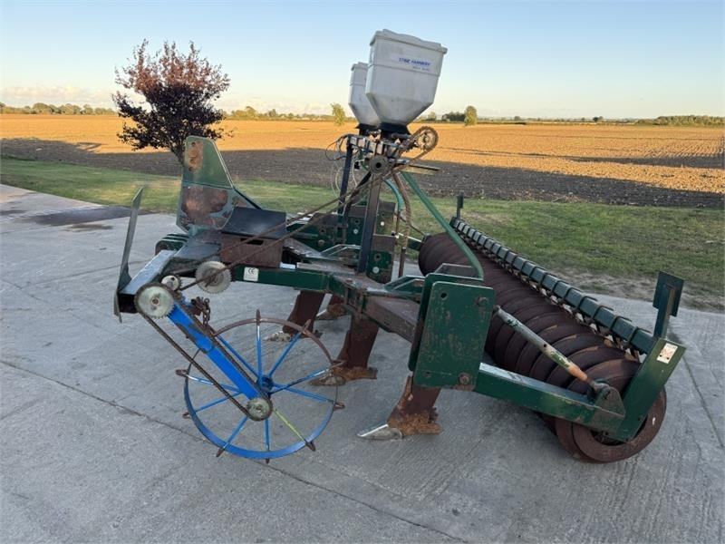 5 Leg Subsoiler 5 Leg Subsoiler c/w OSR Seeders - Cultivador: foto 2 5 Leg Subsoiler 5 Leg Subsoiler c/w OSR Seeders - Cultivador: foto 2