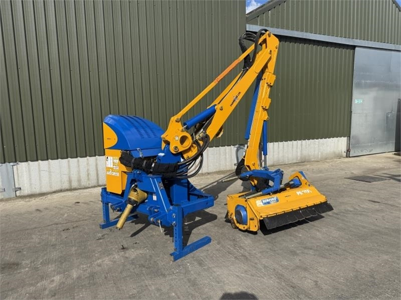 Bomford Bomford Hawk Evo 6.5 Hedge Cutter - Desbrozadora de brazo: foto 1 Bomford Bomford Hawk Evo 6.5 Hedge Cutter - Desbrozadora de brazo: foto 1