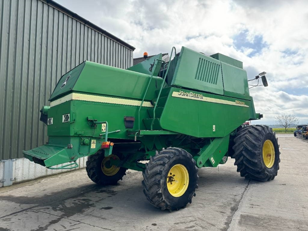 John Deere 1550 WTS - Cosechadora de granos: foto 3 John Deere 1550 WTS - Cosechadora de granos: foto 3