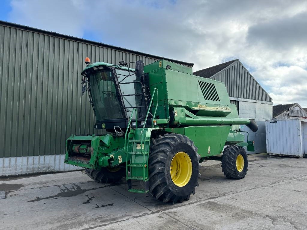 John Deere 1550 WTS - Cosechadora de granos: foto 1 John Deere 1550 WTS - Cosechadora de granos: foto 1