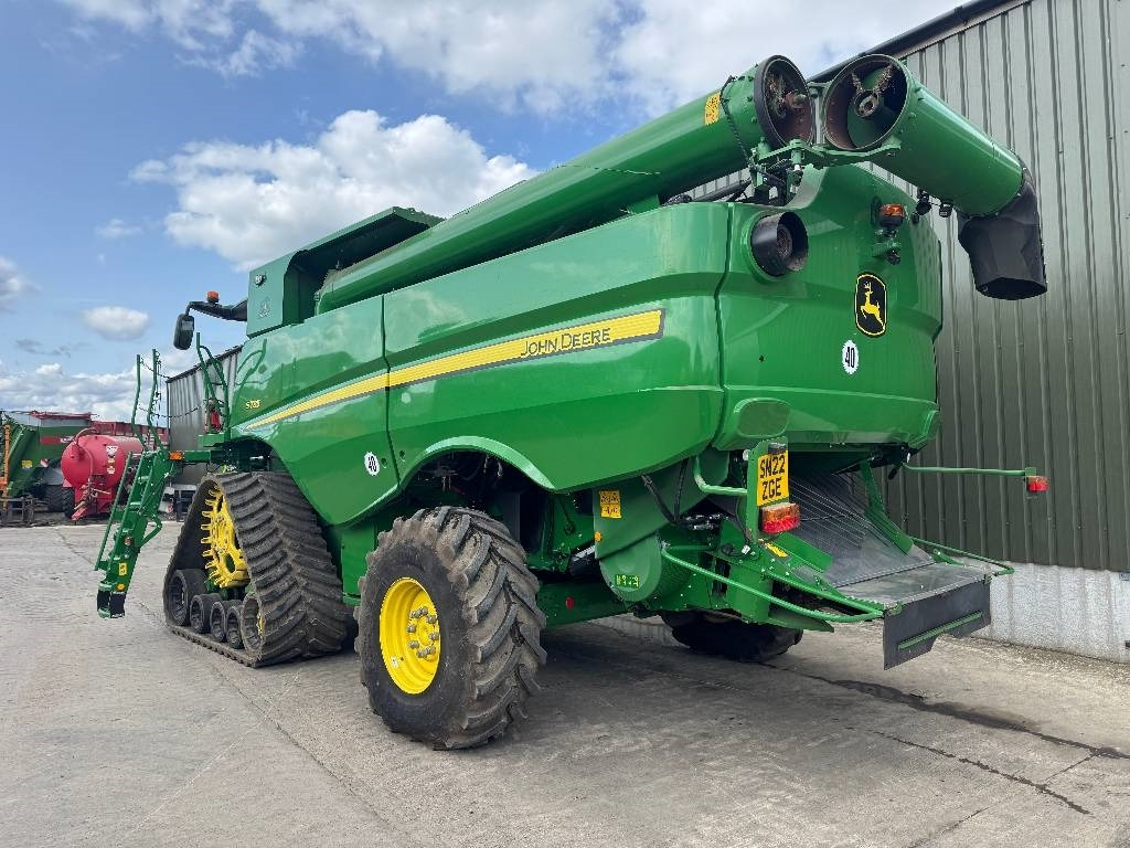 John Deere S785 4WD c/w 735D Header - Cosechadora de granos: foto 2 John Deere S785 4WD c/w 735D Header - Cosechadora de granos: foto 2