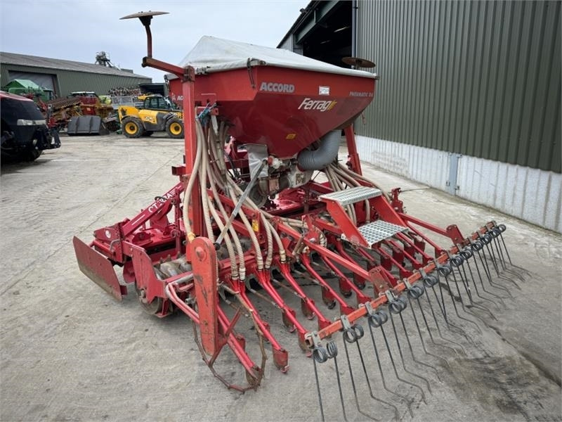 Lely Tulip Lely Tulip 3m Accord Combination Drill - Combinado de siembra: foto 3 Lely Tulip Lely Tulip 3m Accord Combination Drill - Combinado de siembra: foto 3