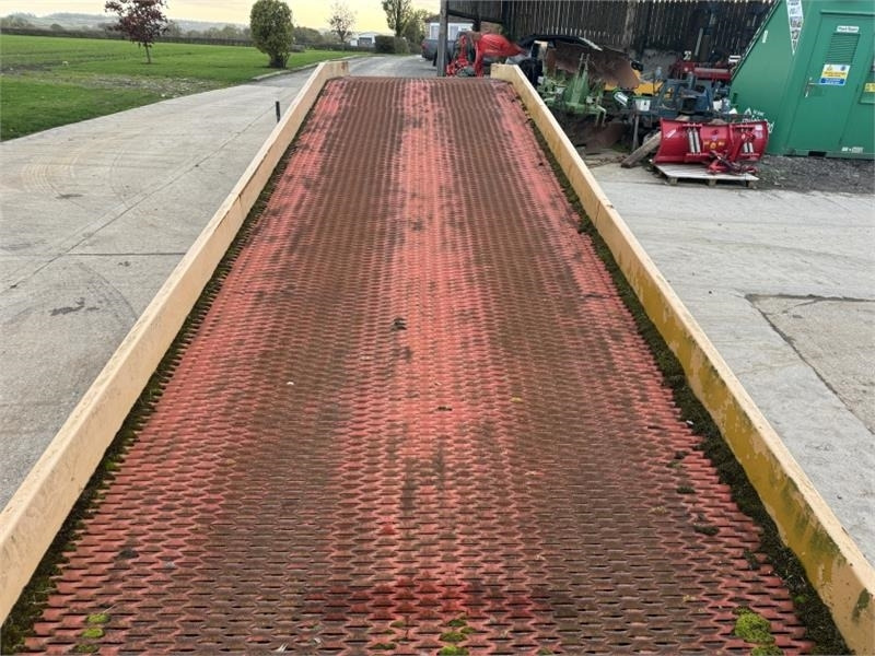 Loading Ramp Loading Ramp - Rampa de carga: foto 5 Loading Ramp Loading Ramp - Rampa de carga: foto 5