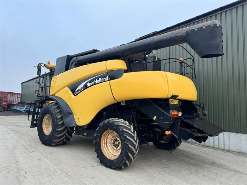 New Holland CR960 c/w 24ft Header **Video Below** - Accesorios para cosechadoras: foto 4 New Holland CR960 c/w 24ft Header **Video Below** - Accesorios para cosechadoras: foto 4