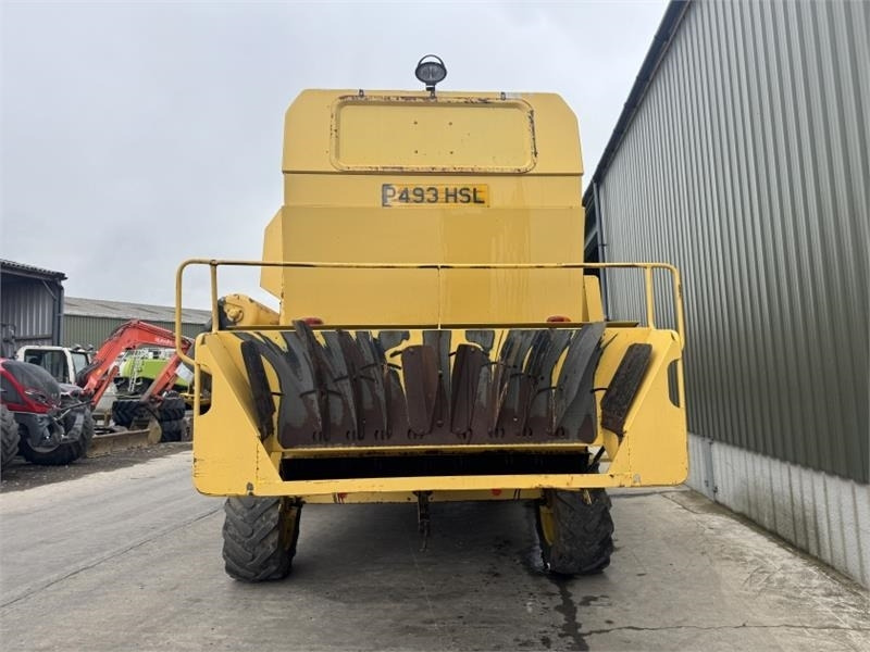 New Holland New Holland TX65 c/w 17ft Header - Accesorios para cosechadoras: foto 5 New Holland New Holland TX65 c/w 17ft Header - Accesorios para cosechadoras: foto 5