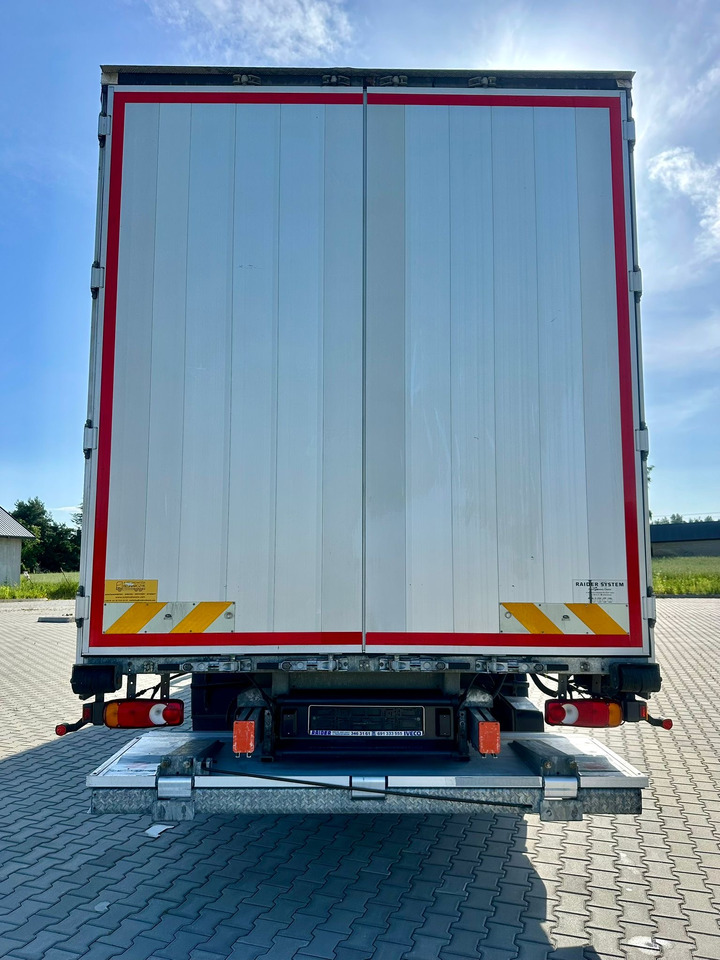IVECO EUROCARGO 180-280 / FIRANKA / WINDA / 20 PALET / 80 TYŚ KM / 2023 ROK / 9 223 KG ŁADOWNOŚ - Camión lona: foto 5 IVECO EUROCARGO 180-280 / FIRANKA / WINDA / 20 PALET / 80 TYŚ KM / 2023 ROK / 9 223 KG ŁADOWNOŚ - Camión lona: foto 5