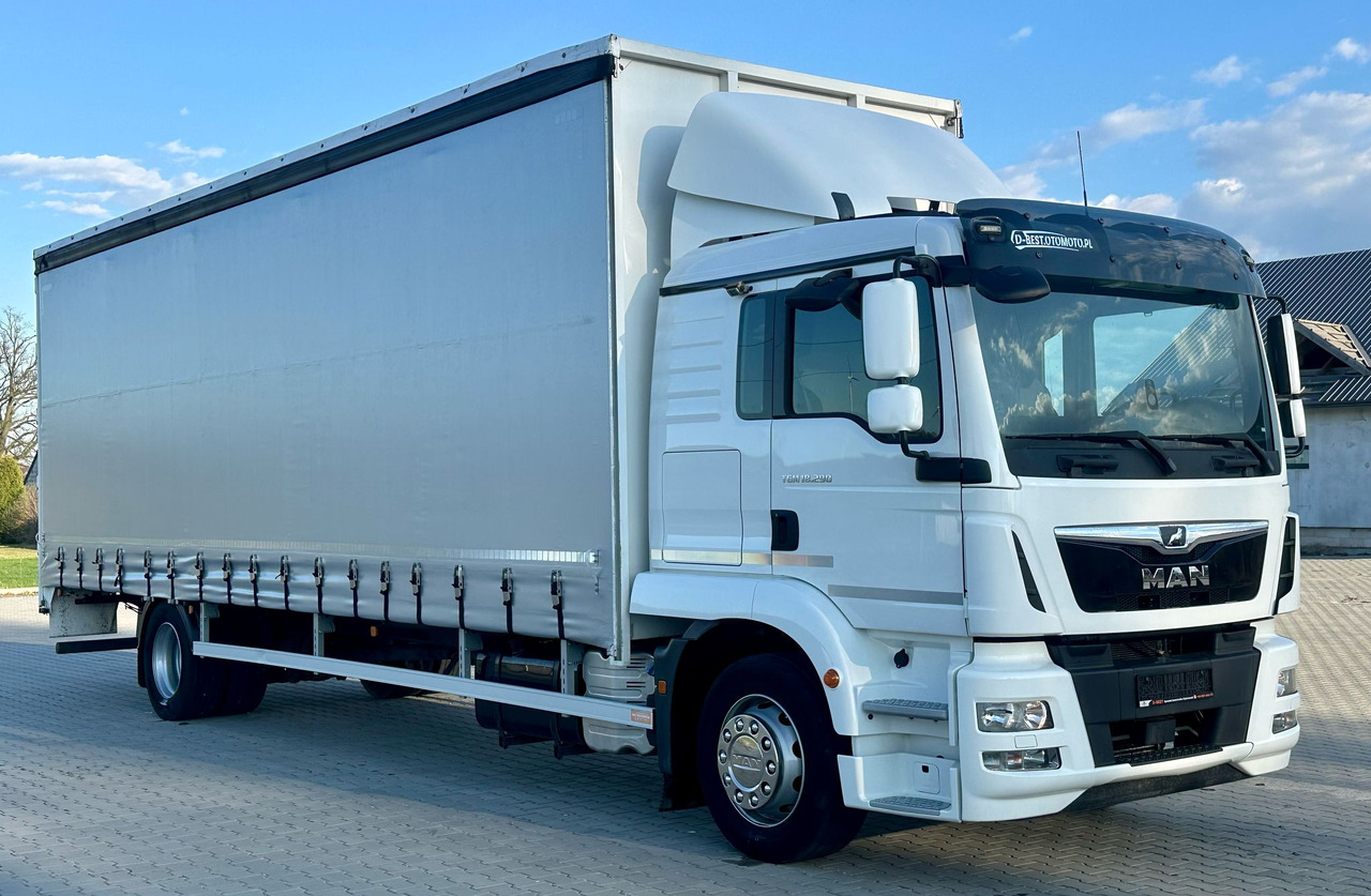 MAN TGM 18.290 / FIRANKA / WINDA / 22 EUROPALETY / AUTOMAT / SYPIALKA / 9 059 KG ŁADOWNOŚCI / NISKI PRZEBIEG / ZSUWANY DACH / EURO 6 - Camión lona: foto 1 MAN TGM 18.290 / FIRANKA / WINDA / 22 EUROPALETY / AUTOMAT / SYPIALKA / 9 059 KG ŁADOWNOŚCI / NISKI PRZEBIEG / ZSUWANY DACH / EURO 6 - Camión lona: foto 1