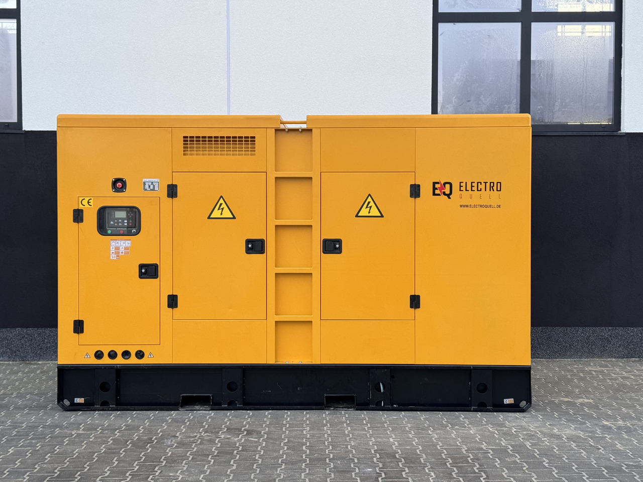 IVECO 250 kVA / 200 kW IN STOCK - Generador industriale: foto 3 IVECO 250 kVA / 200 kW IN STOCK - Generador industriale: foto 3