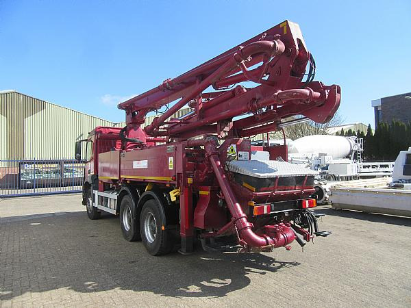 2017 SCHWING S24 X / MB AROCS - Camión bomba de hormigón: foto 3 2017 SCHWING S24 X / MB AROCS - Camión bomba de hormigón: foto 3