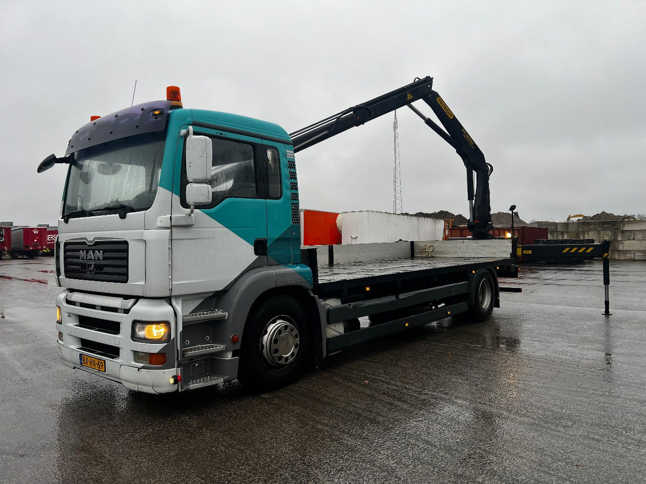 MAN TGA 18.310 met Palfinger PK12000 kraan - Camión grúa: foto 1 MAN TGA 18.310 met Palfinger PK12000 kraan - Camión grúa: foto 1