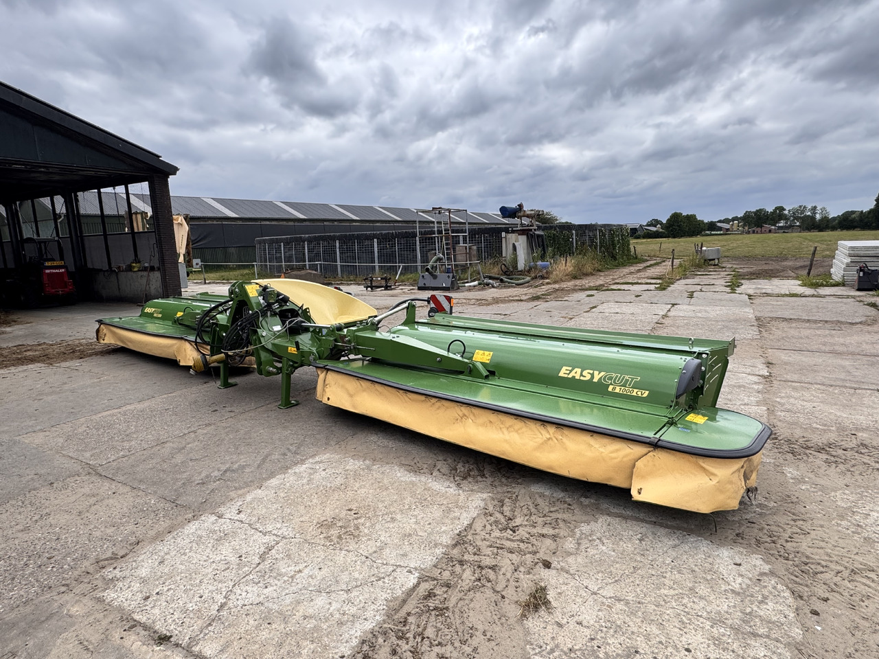 KRONE Easycut B1000 CV + F360 CV - Segadora: foto 2 KRONE Easycut B1000 CV + F360 CV - Segadora: foto 2