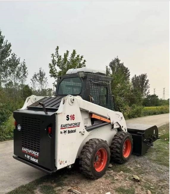 Bobcat S 16 - Minicargadora: foto 5 Bobcat S 16 - Minicargadora: foto 5