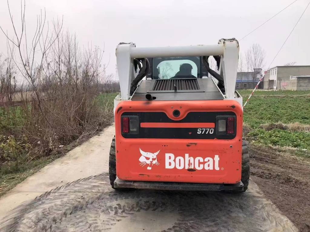 Bobcat S 770 - Minicargadora: foto 5 Bobcat S 770 - Minicargadora: foto 5