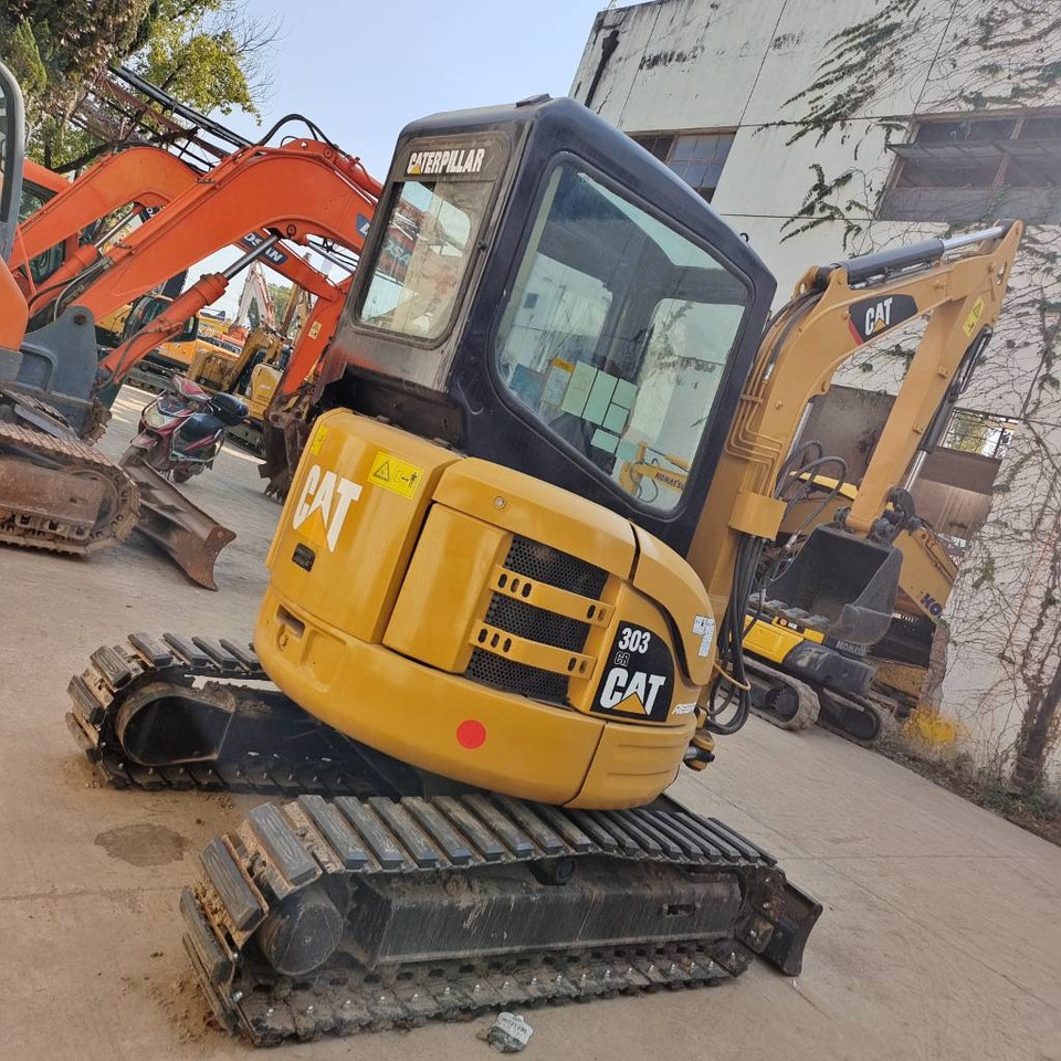 CAT 303 CR - Miniexcavadora: foto 1 CAT 303 CR - Miniexcavadora: foto 1