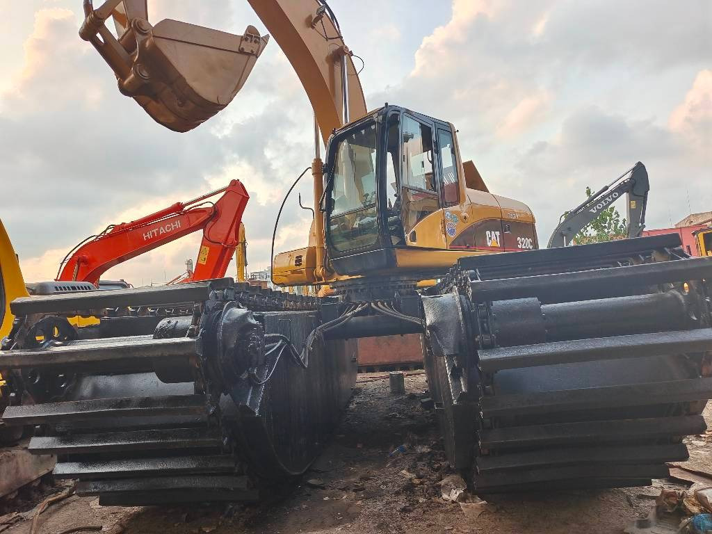 CAT 320 C - Excavadora anfibia: foto 5 CAT 320 C - Excavadora anfibia: foto 5