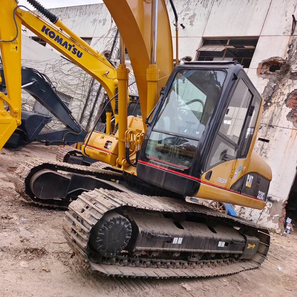 CAT 320 C L - Excavadora de cadenas: foto 1 CAT 320 C L - Excavadora de cadenas: foto 1