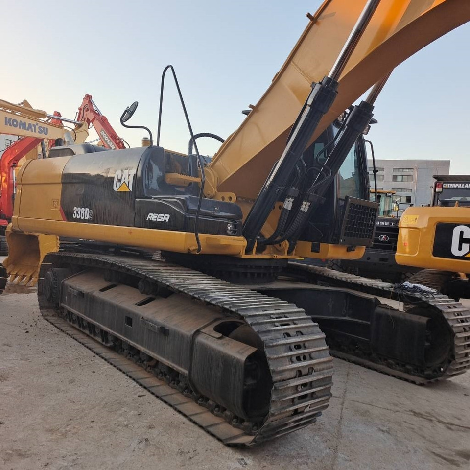 Excavadora de cadenas CAT 336: foto 6