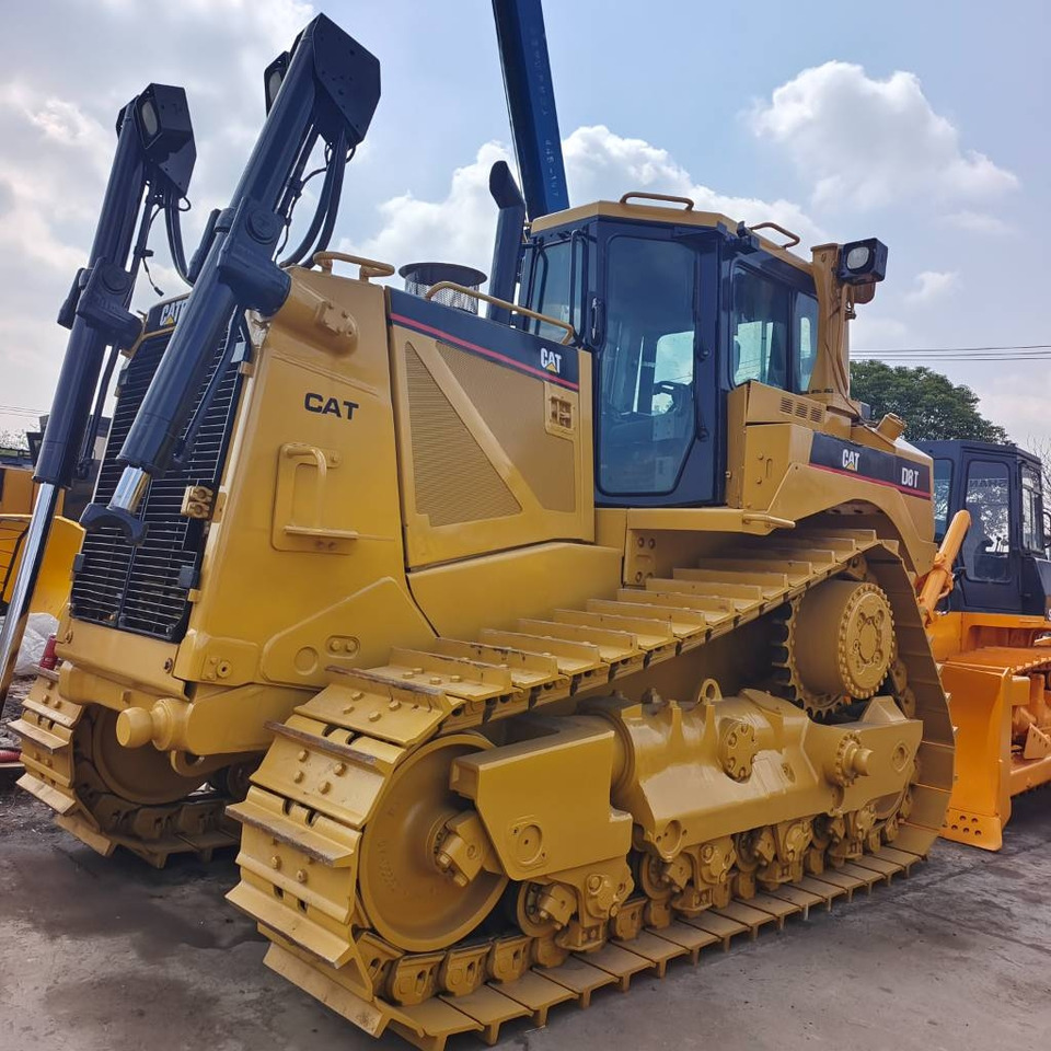 CAT D 8 T - Bulldozer: foto 1 CAT D 8 T - Bulldozer: foto 1