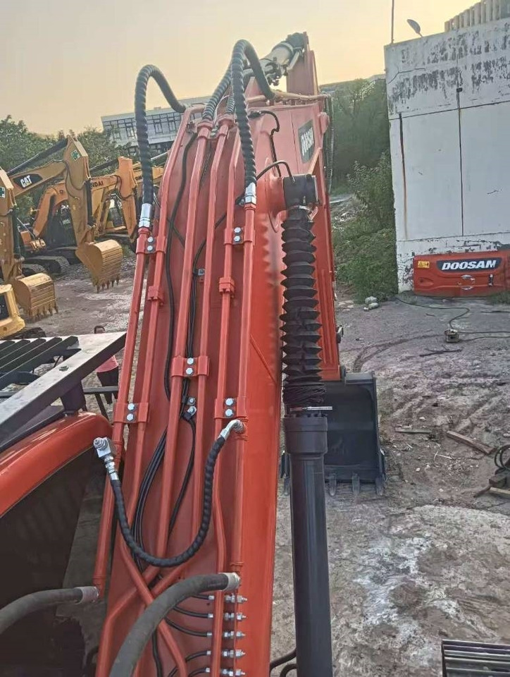 Doosan DX 225 LC-9C - Excavadora de cadenas: foto 5 Doosan DX 225 LC-9C - Excavadora de cadenas: foto 5