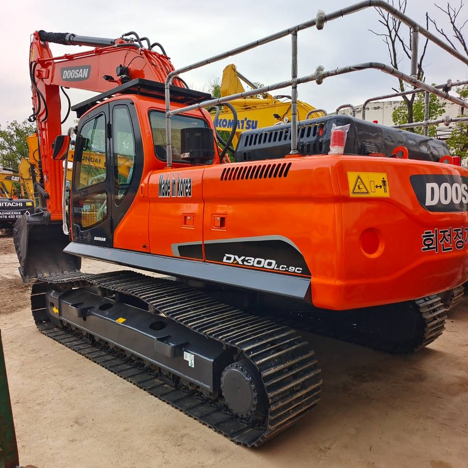 Doosan DX 300 - Excavadora de cadenas: foto 1 Doosan DX 300 - Excavadora de cadenas: foto 1