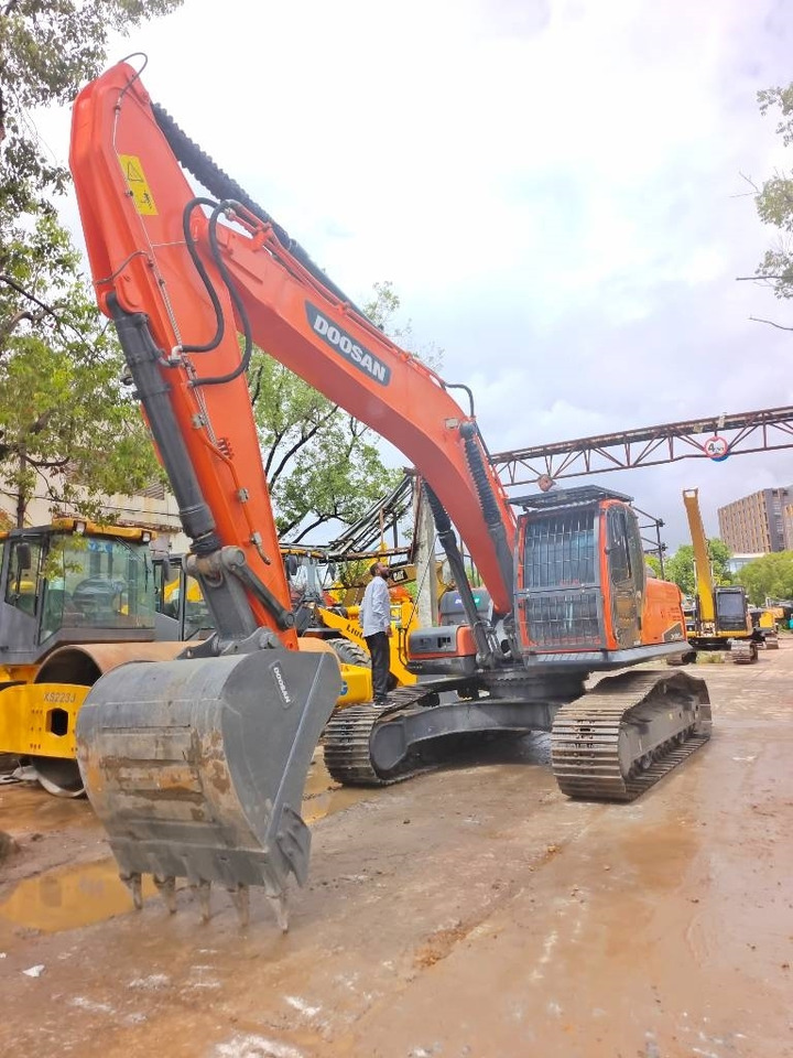 Doosan DX 300LC-9C - Excavadora de cadenas: foto 4 Doosan DX 300LC-9C - Excavadora de cadenas: foto 4