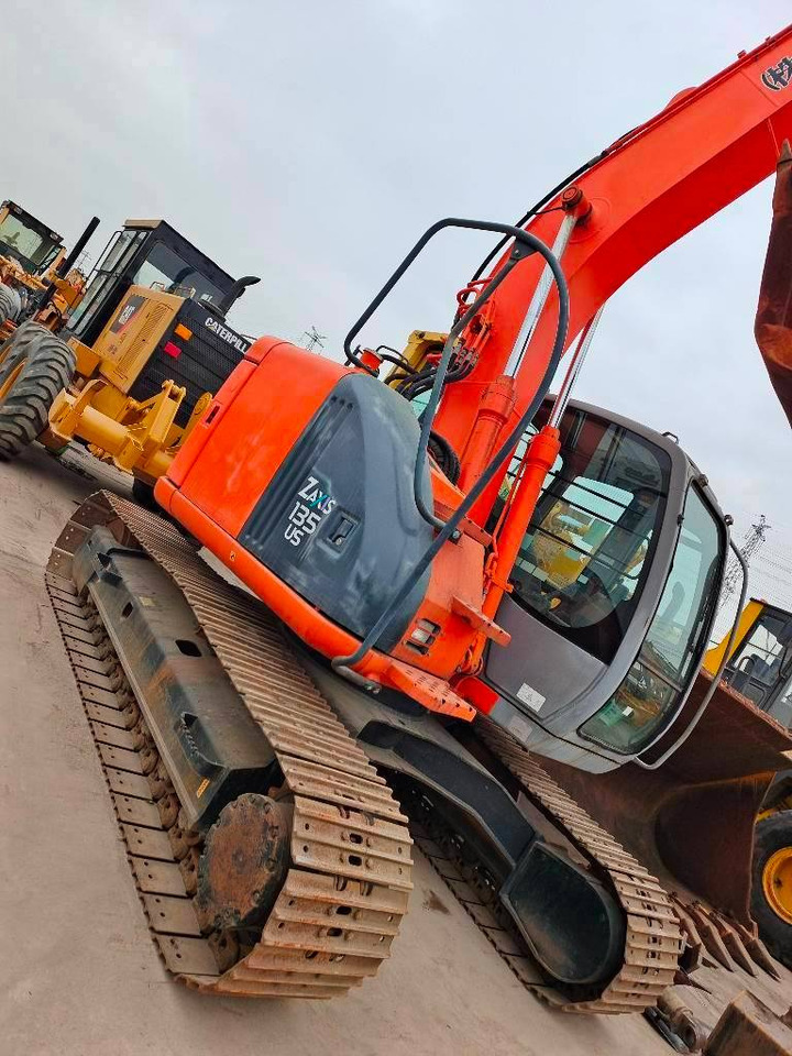 Hitachi ZX 135 US - Excavadora de cadenas: foto 5 Hitachi ZX 135 US - Excavadora de cadenas: foto 5