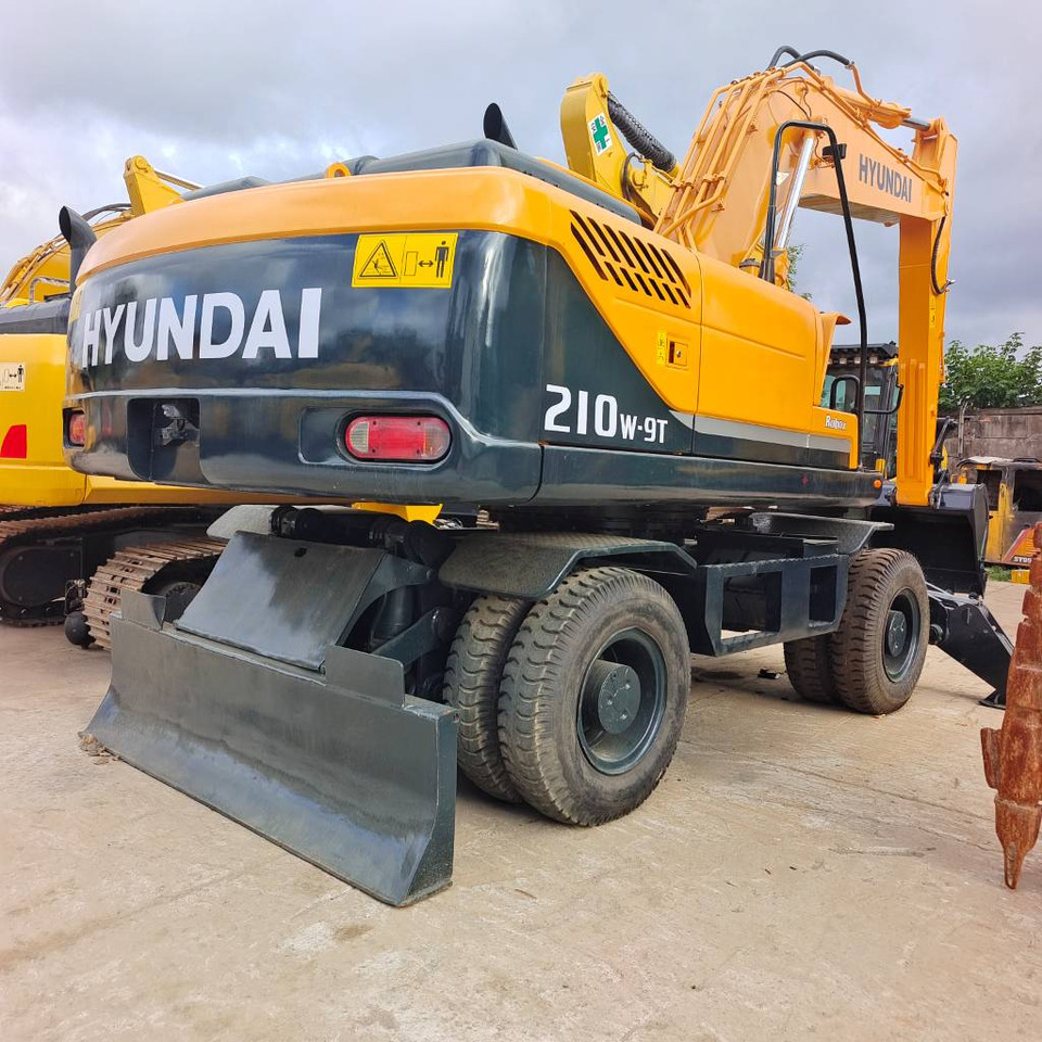 Hyundai 210W-9 - Excavadora de ruedas: foto 4 Hyundai 210W-9 - Excavadora de ruedas: foto 4