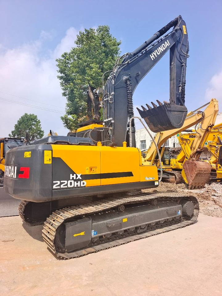 Hyundai HX 220 - Excavadora de cadenas: foto 1 Hyundai HX 220 - Excavadora de cadenas: foto 1