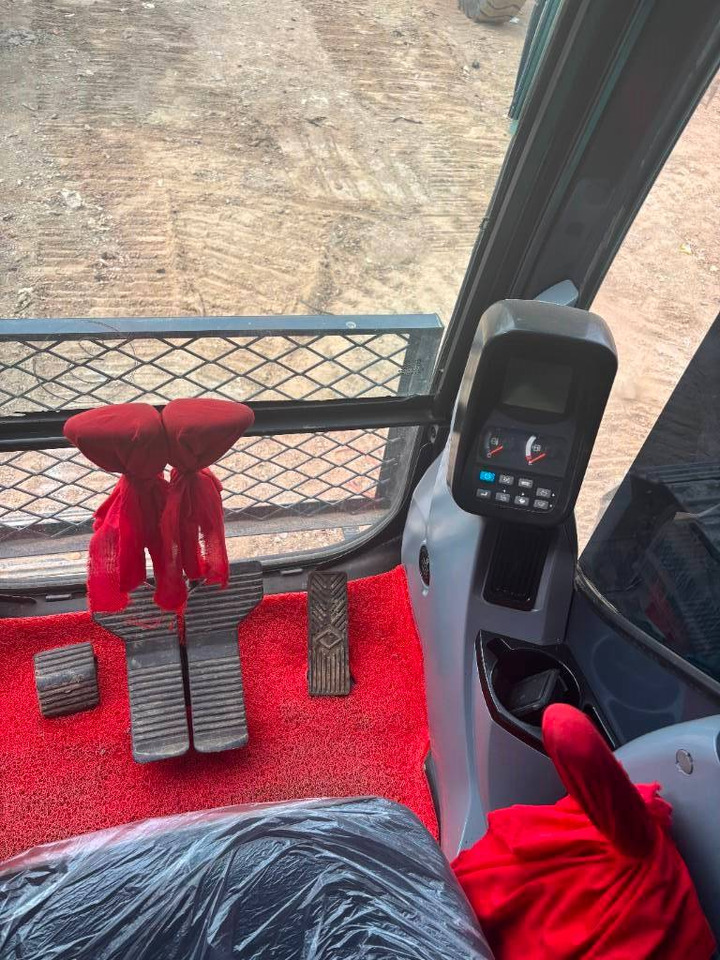 Kobelco SK 210 - Excavadora de cadenas: foto 4 Kobelco SK 210 - Excavadora de cadenas: foto 4