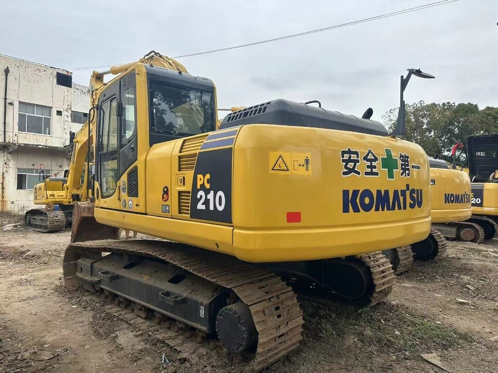 Komatsu PC 210 LC - Excavadora de cadenas: foto 2 Komatsu PC 210 LC - Excavadora de cadenas: foto 2