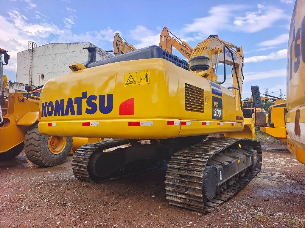 Komatsu PC 300 - Excavadora de cadenas: foto 1 Komatsu PC 300 - Excavadora de cadenas: foto 1