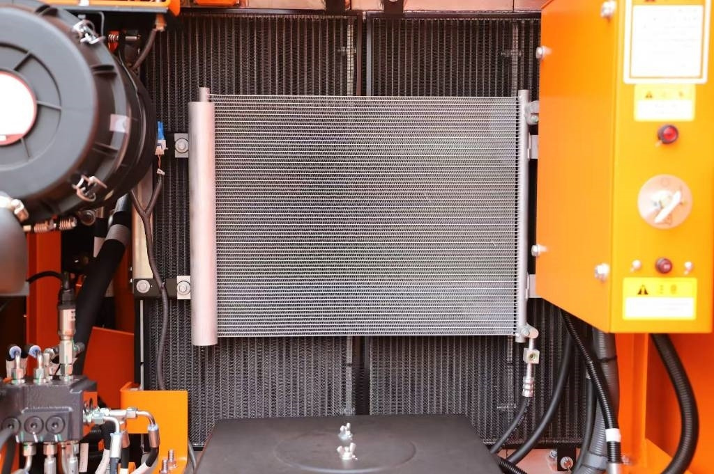 Lonking LG 6135 G4 100% new machine - Excavadora de cadenas: foto 2 Lonking LG 6135 G4 100% new machine - Excavadora de cadenas: foto 2