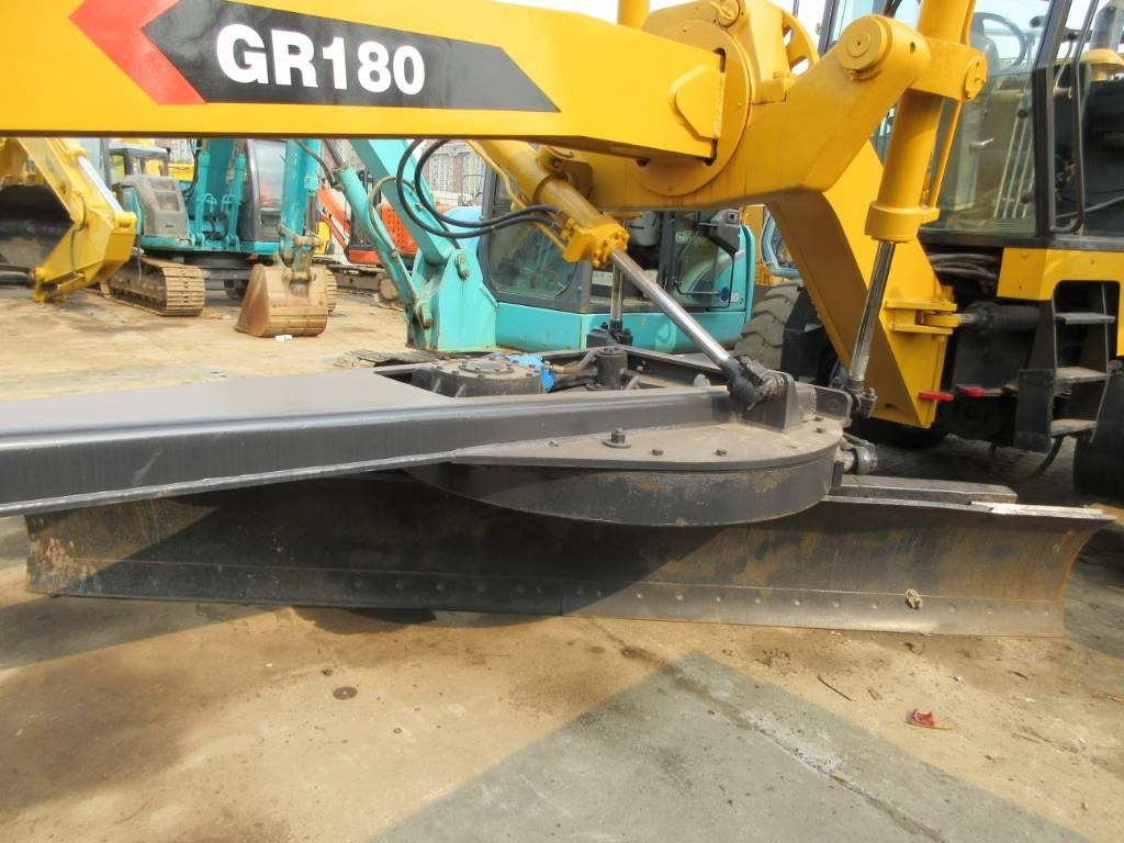 XCMG GR 180 - Grader: foto 4 XCMG GR 180 - Grader: foto 4