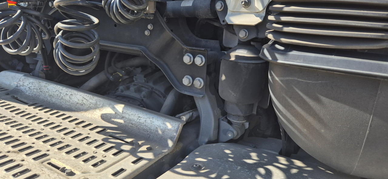 Daf XF 480 FT einsatzbereit Vollspoiler, Retarder 2xTank - Cabeza tractora: foto 4 Daf XF 480 FT einsatzbereit Vollspoiler, Retarder 2xTank - Cabeza tractora: foto 4