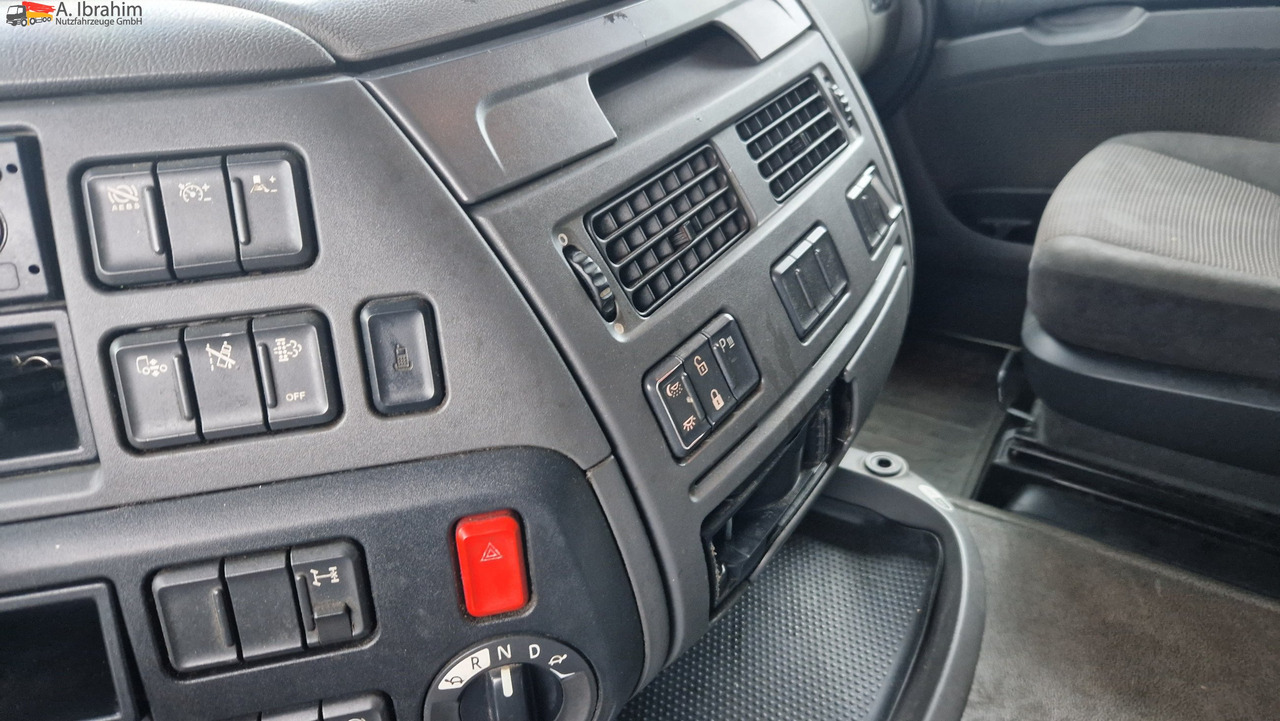 Daf XF440FT Spacecab, PTU für Kompressor - Cabeza tractora: foto 2 Daf XF440FT Spacecab, PTU für Kompressor - Cabeza tractora: foto 2