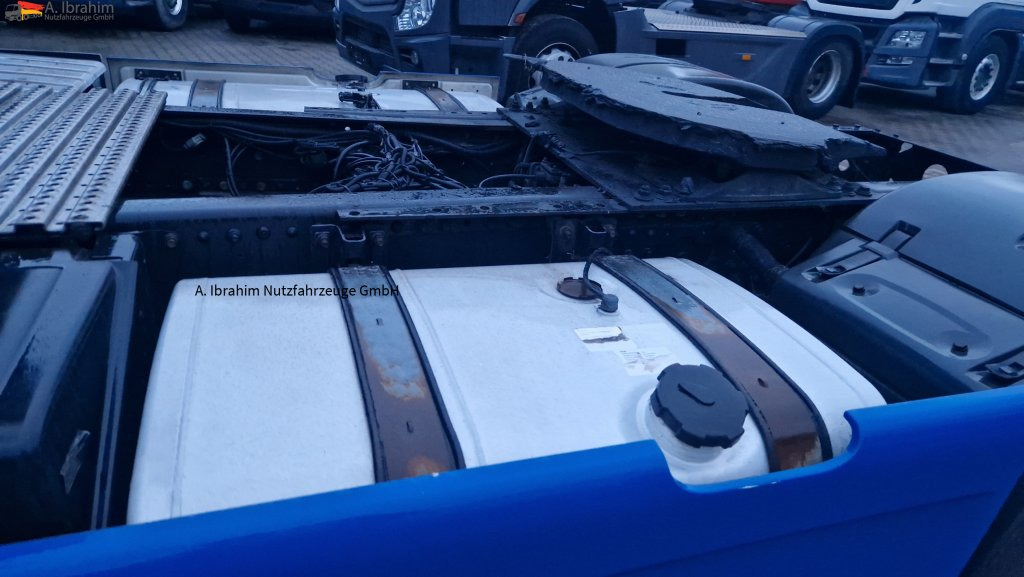MAN 18.480 TGX XLX Retarder 2x Tank deutsches Fahrzeug, Kamera, Navi - Cabeza tractora: foto 4 MAN 18.480 TGX XLX Retarder 2x Tank deutsches Fahrzeug, Kamera, Navi - Cabeza tractora: foto 4
