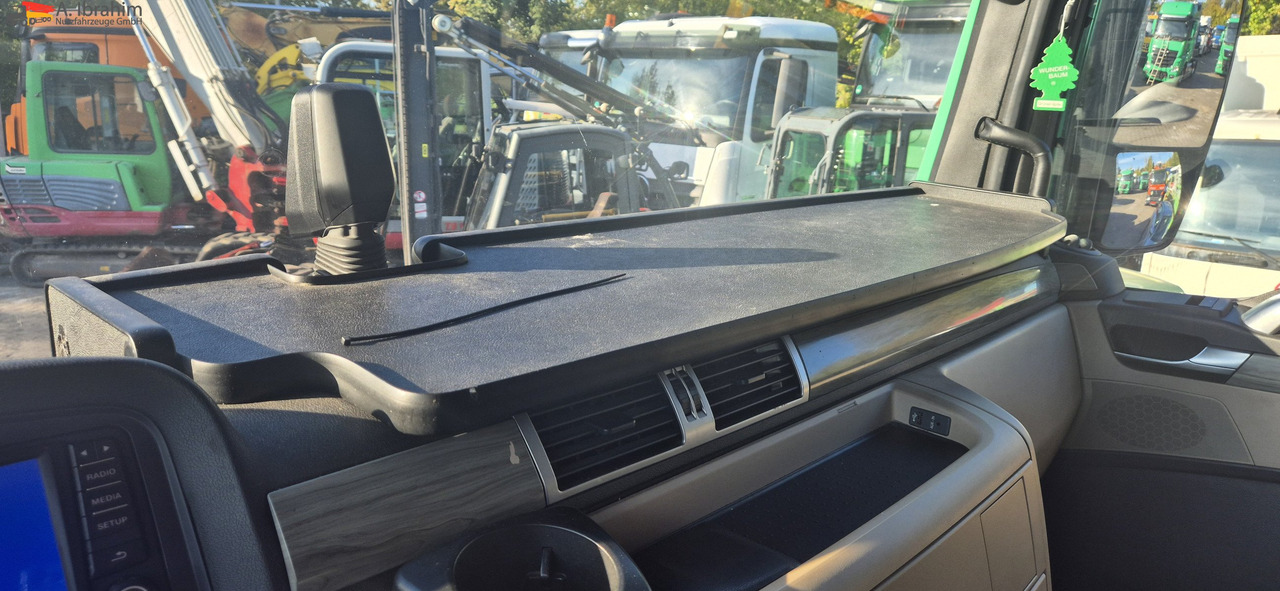 Cabeza tractora MAN TGX 18.460 Retarder, Klima, 1. Hand ATM: foto 15 Cabeza tractora MAN TGX 18.460 Retarder, Klima, 1. Hand ATM: foto 15