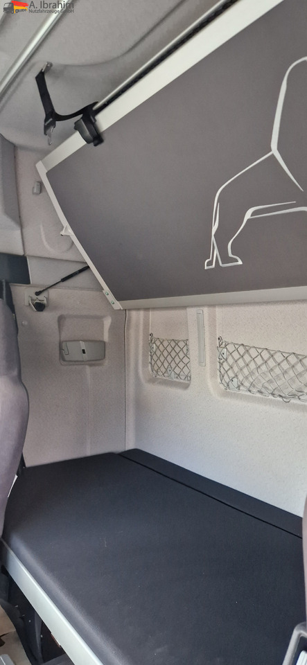 MAN TGX 18.480 Kipphydraulik, Retarder Standklima - Cabeza tractora: foto 5 MAN TGX 18.480 Kipphydraulik, Retarder Standklima - Cabeza tractora: foto 5