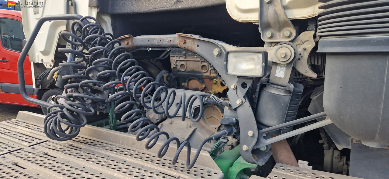 Mercedes-Benz 1843 DB 1843 mit PTU für Kompressor - Cabeza tractora: foto 5 Mercedes-Benz 1843 DB 1843 mit PTU für Kompressor - Cabeza tractora: foto 5