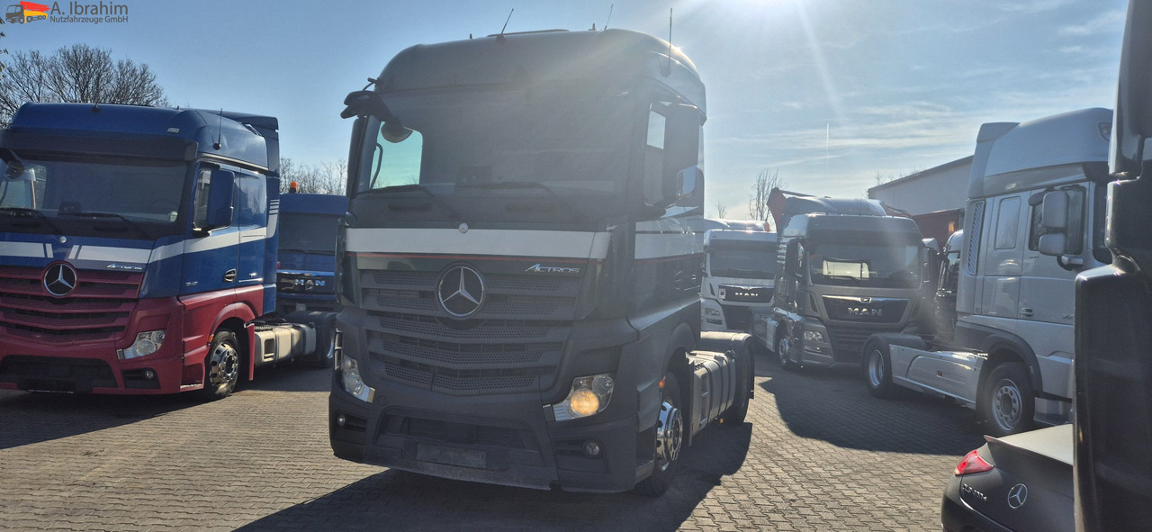Mercedes-Benz 1843 LS 4x2 mehrfach vorhanden - Cabeza tractora: foto 1 Mercedes-Benz 1843 LS 4x2 mehrfach vorhanden - Cabeza tractora: foto 1